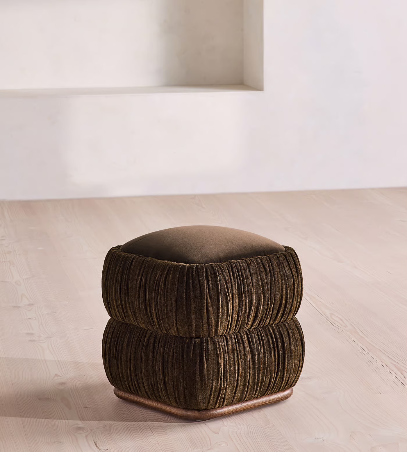 Bouclé Storage Ottoman 3