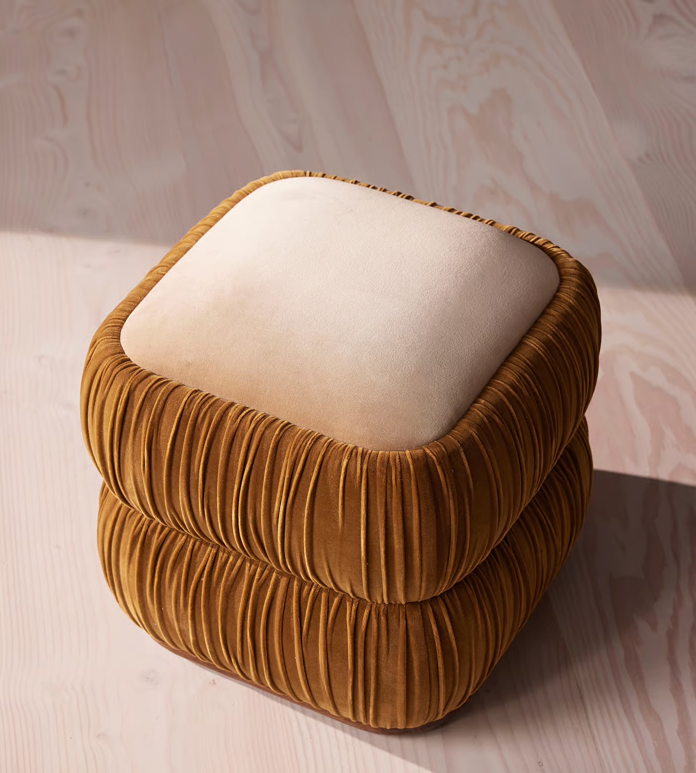 Knitted Pouf Round 3