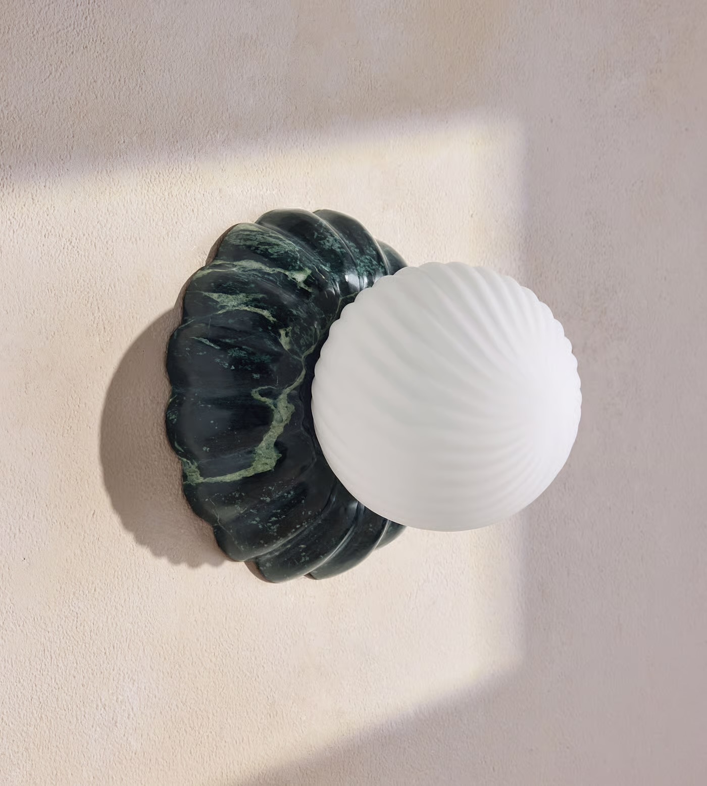 Minimalist LED Wall Light 3